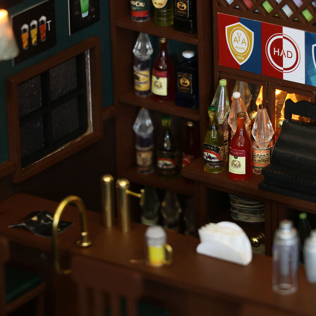 MacLaren's Pub DIY Miniature House Kit