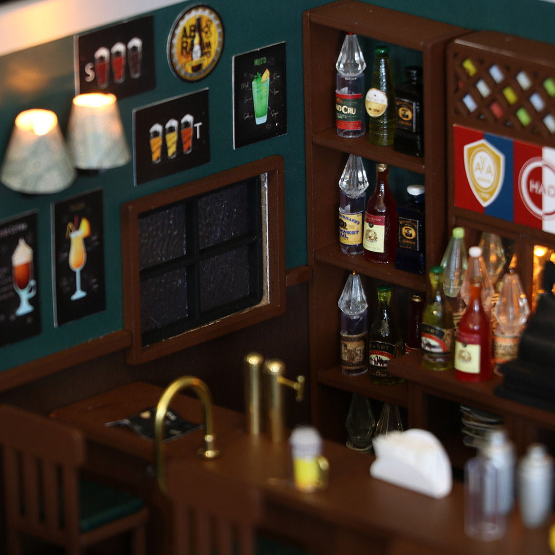 MacLaren's Pub DIY Miniature House Kit