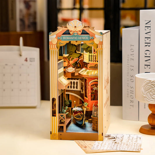 Romantic Venice Book Nook Kit